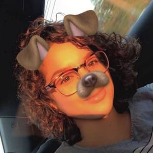 Meet your Posher, Yaneth